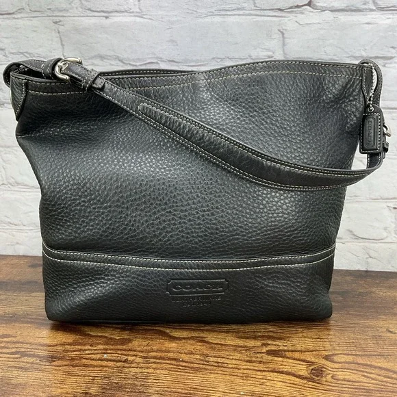 Vintage Coach Black Pebbled Leatherware Hobo Shoulder Handbag Purse 5715 Y2K - Picture 1 of 8